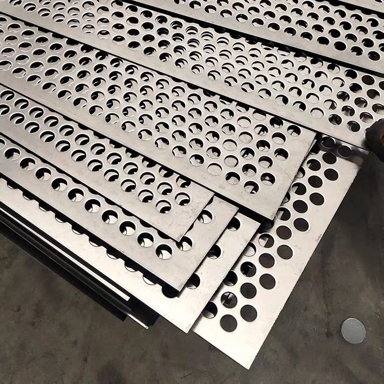 Stainless Steel Perforated Sheet Wire Mesh 0.3 - 10.0mm Thickness Perforated Metal Sheet