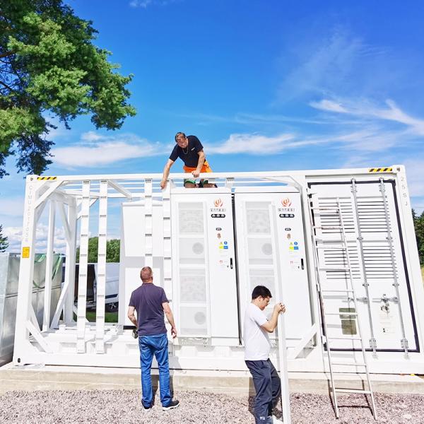Quality Industrial Containerized Battery Energy Storage System 400V - 800V For Peak Shaving for sale