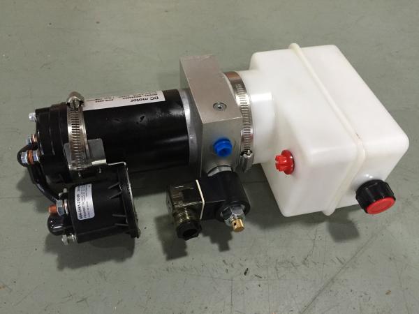 Quality Horizontal Mounting Portable Mini Hydraulic Power Packs 12V With 0.8Kw Motor Fireproof for sale