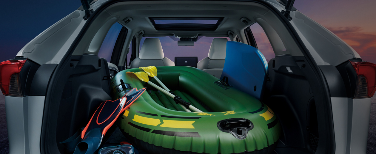 Hybrid Electric SUV with 4-wheel Drive Toyota Rav4 with Big Space and Lithium Battery