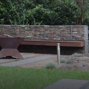 Buy cheap Modern Garden Partition Welded Gabion Mesh Corrosion Resistant Custom Sizes product