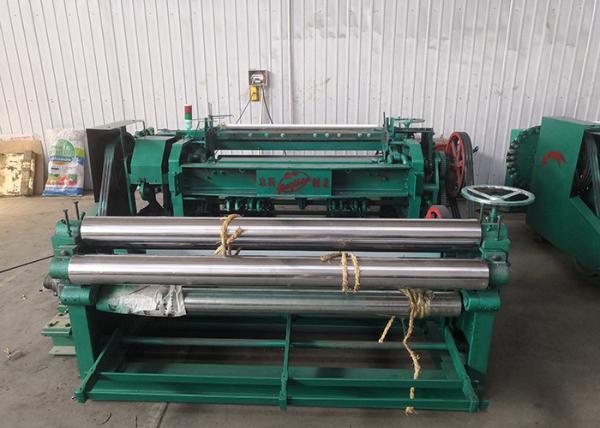 Quality Mechanical Rolling Wire Net Making Machine , Industrial Wire Mesh Equipment for sale