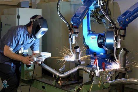 Yaskawa Arm Robot Loading Yaskawa MOTOMAN-AR1440 Laser Processing Workshop 12kg