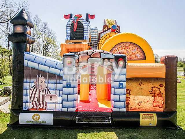 Commercial Kingdom Pirates Slide Inflatable Blow Up Obstacle Course With Bouncer