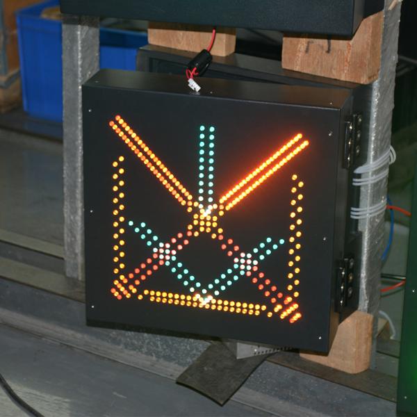 Quality Overload protection LED Lane Control Signs Blank Out Changeable Road for sale