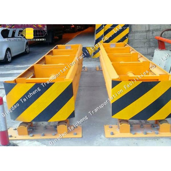 Steel Material Anti Collision Road Traffic Safety Crash Barrier Crash Cushions