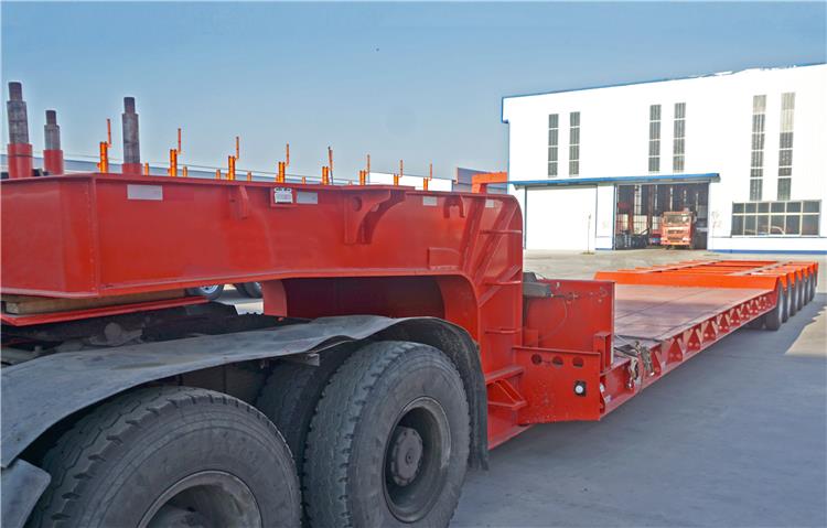 Multi Axle Hydraulic Heavy Equipment Lowbed Semi Trailer for Sale