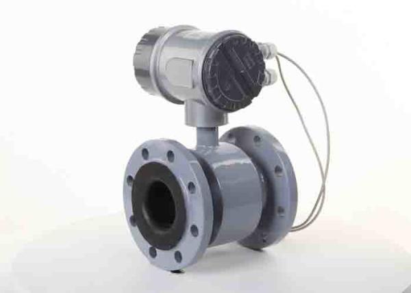 Quality Flange Connect Magnetic Flow Meter Integrated Transmitter IP68 Enclosure Protection for sale