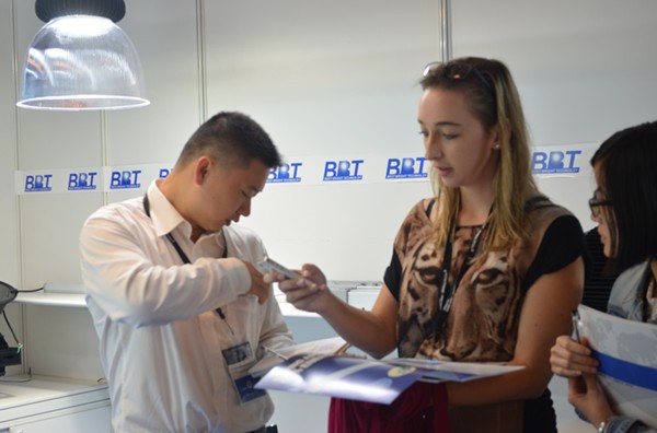 TUV RoHS UL IP65 45W LED Linear Light Bar with 3 Years Warranty