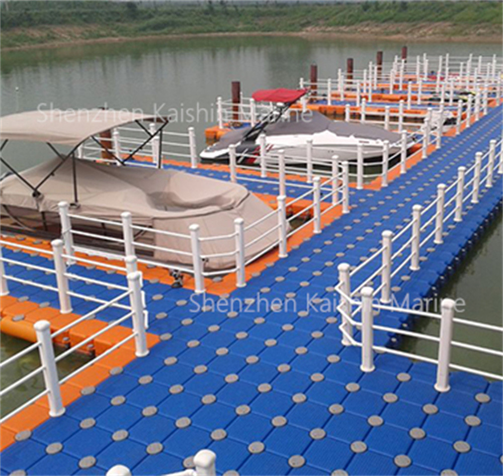 Modular Floating Cube Dock HDPE Plastic And EPS Foam Structure Marina Jet Ski Dock Floating Pontoon