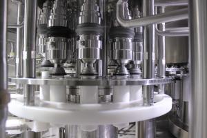 24000 bpm Aseptic Cold Filling Machine For Beverage Drinks