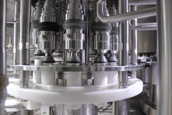 Quality 24000 bpm Aseptic Cold Filling Machine For Beverage Drinks for sale