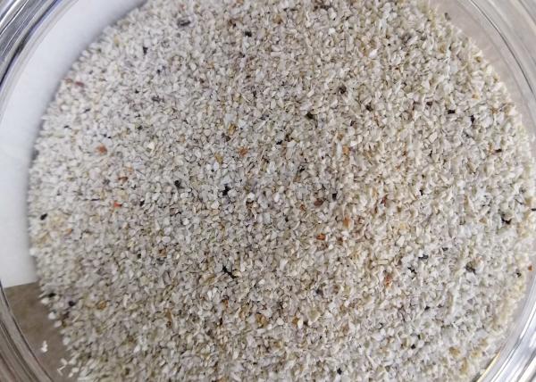 Quality Refractory Molding Sand 30 - 60 Mesh With Low Thermal Expansion Coefficient for sale