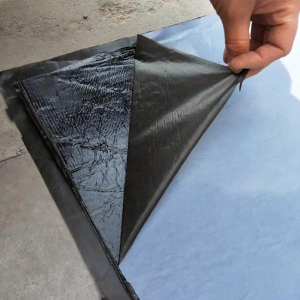 Quality Large Rolls Aluminum Foil self adhesive asphalt waterproofing flashing band/Flashing Tape （1m width） for sale