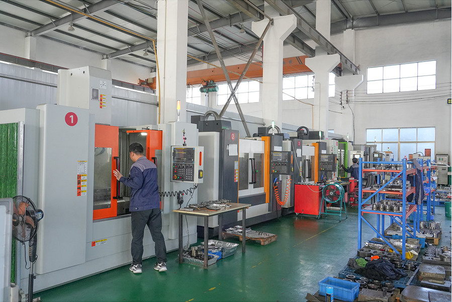 Fully Automatic Cutting Aluminum Foil Pop Up Sheet Machine Adjustable Speed 380V 50HZ 3 Phase