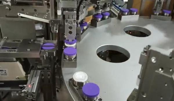 Quality Customized Turntable Type Oil Bottle Cap Screwing Machine  Full Automatic for sale