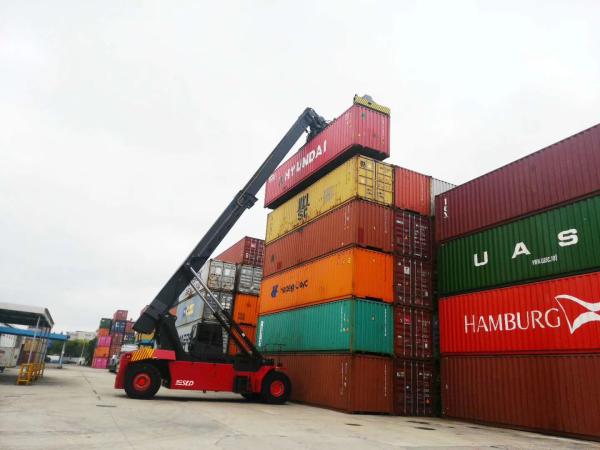 Quality Cummins Engine 45 Ton Container Reach Stacker For Shipping Ports for sale