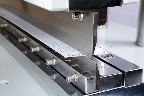 Quality PCB Separator stress-free PCB depaneling  2.5mm Thick 0.6 Mpa Pneumatically Driven stress free for sale