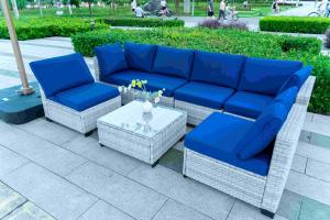 China Outdoor furniture rattan living room sofa woven balcony combination rattan chair booth leisure bar home on sale