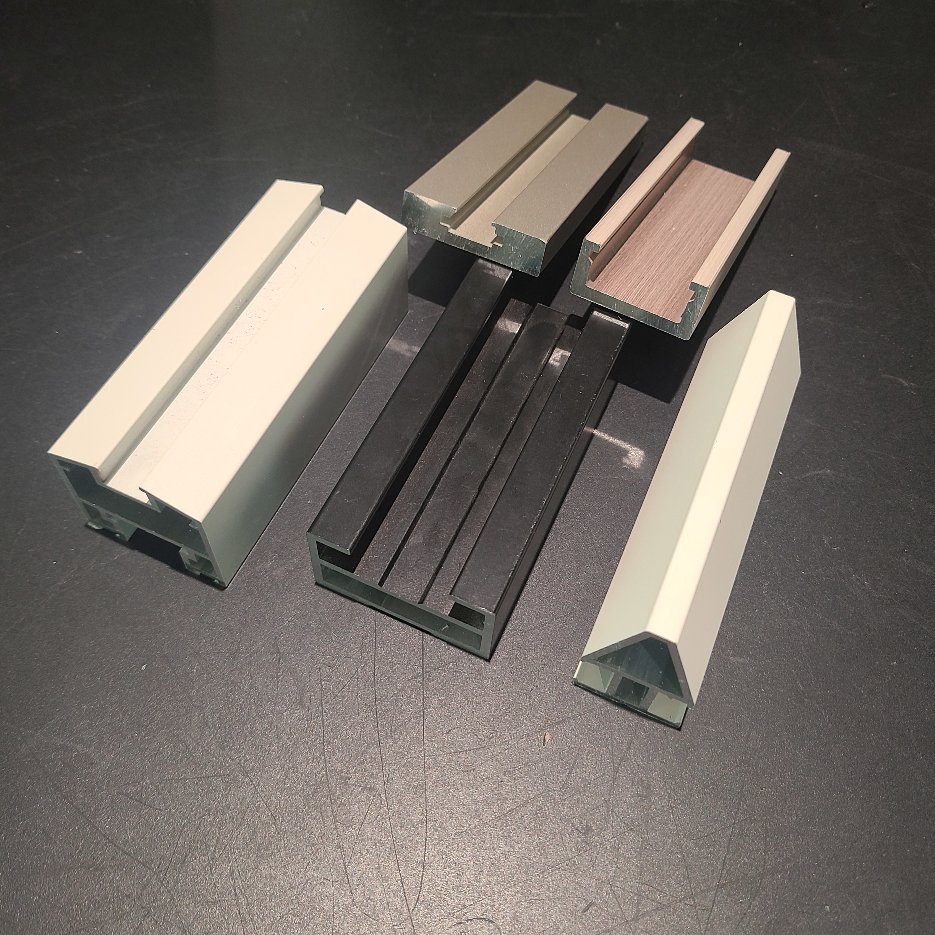 White Square Aluminium Casement Door Round Aluminium Extrusion