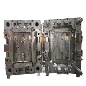 China LKM Subgate Plastic Injection Moulding Die High Precision Automotive Plastic Injection on sale
