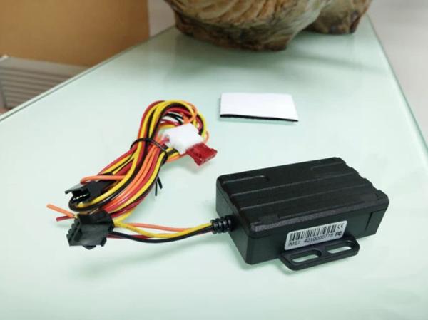Quality waterproof easy install car/bike/scooter/motorcycle gps tracker with sim card and free monitoring website for sale