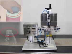 Desktop 80W Bottle Screw Capping Machine Electrical control movement