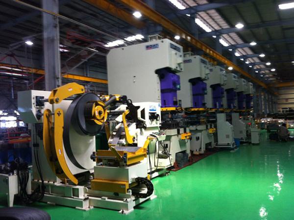 2 - In - 1 Rack And Flattening Automatic Leveling Machine / Vibrating Bucket