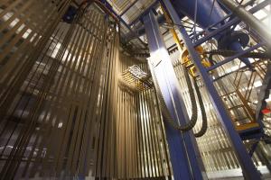 China Customized Voltage Vertical Powder Coating Line LNG Heating CE Certification on sale