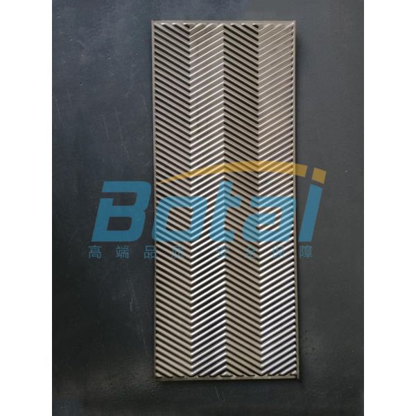 Fully welded plate and frame heat exchanger