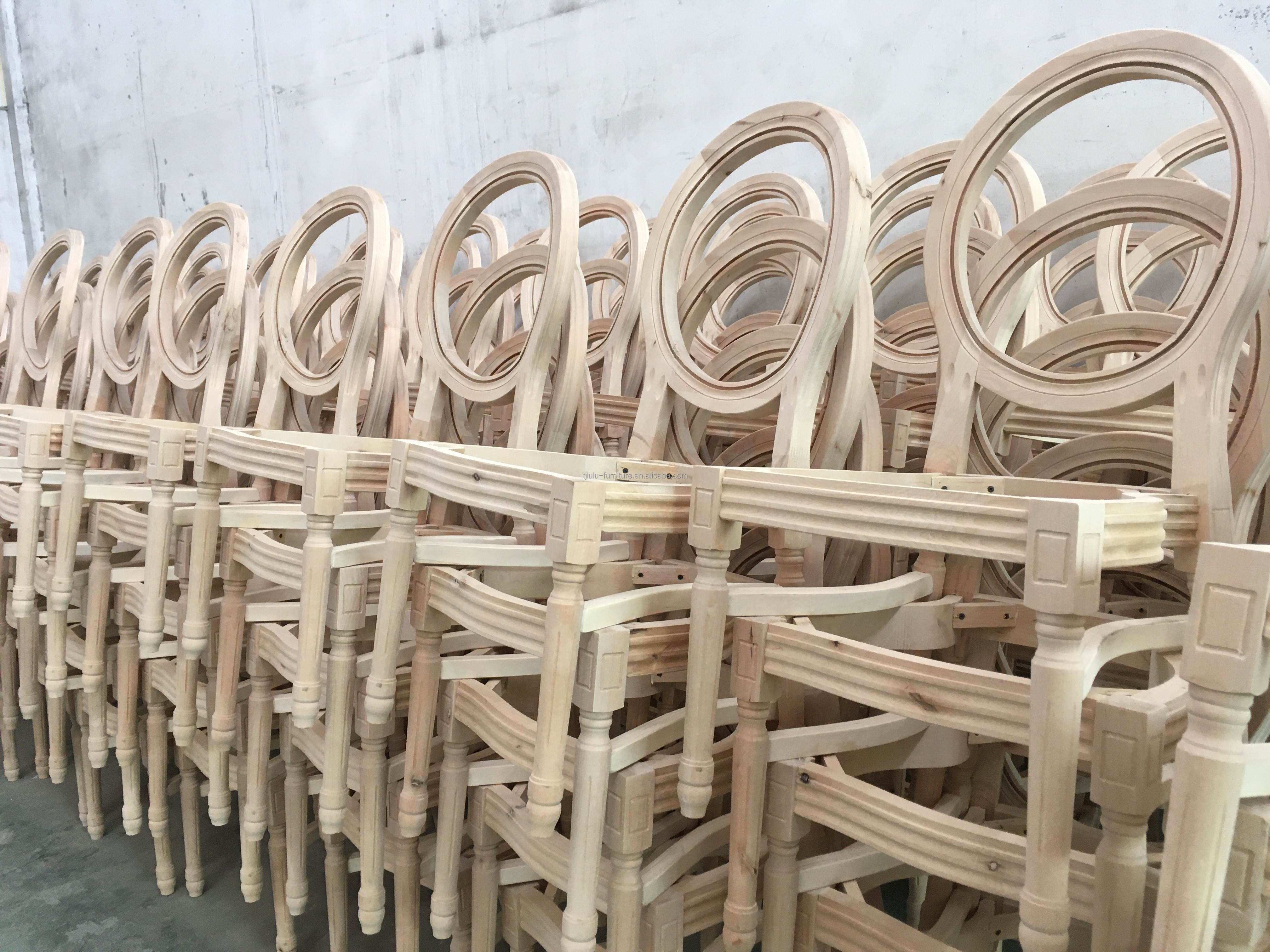 NO Folded Louis Solid Wooden Banquet Chair for Events Nordic Wedding and Event Chair D54*W53*SH44.5*H76.5