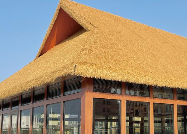 Quality Landscaping Synthetic Thatch Roof With High Softness Flame Retardant Artificial Thatch Grass for sale