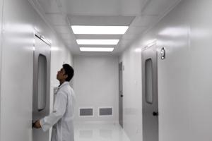 China Pharmaceutical GMP Clean Room Professional IV Solution Cleanrooms Pharmaceutical Modular on sale