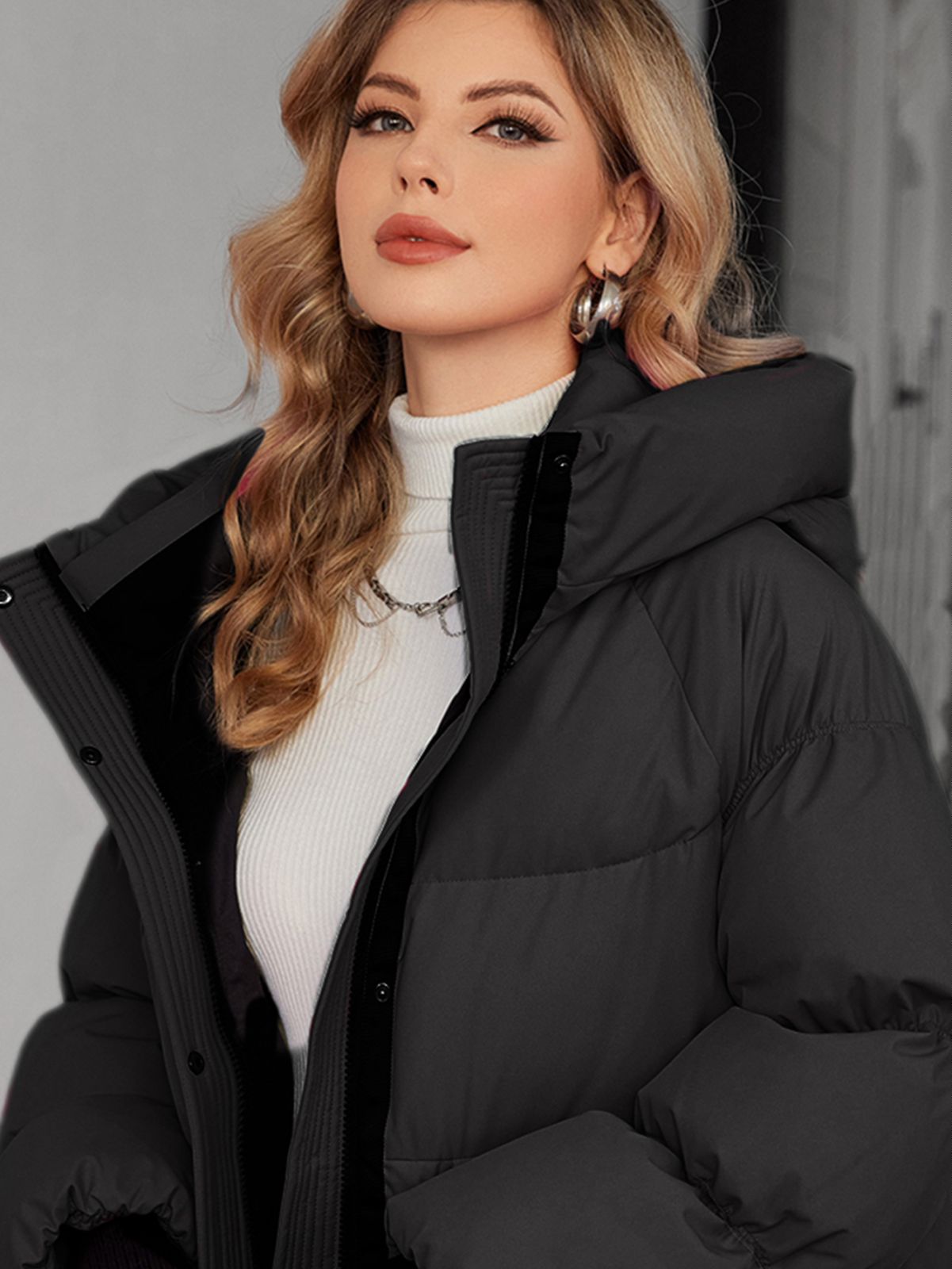 women short coat with contract colours and nice quality, Loose Style With Down Filling, modern models, bright colours, oversize, nice length, hooked, outside jacket, casual style