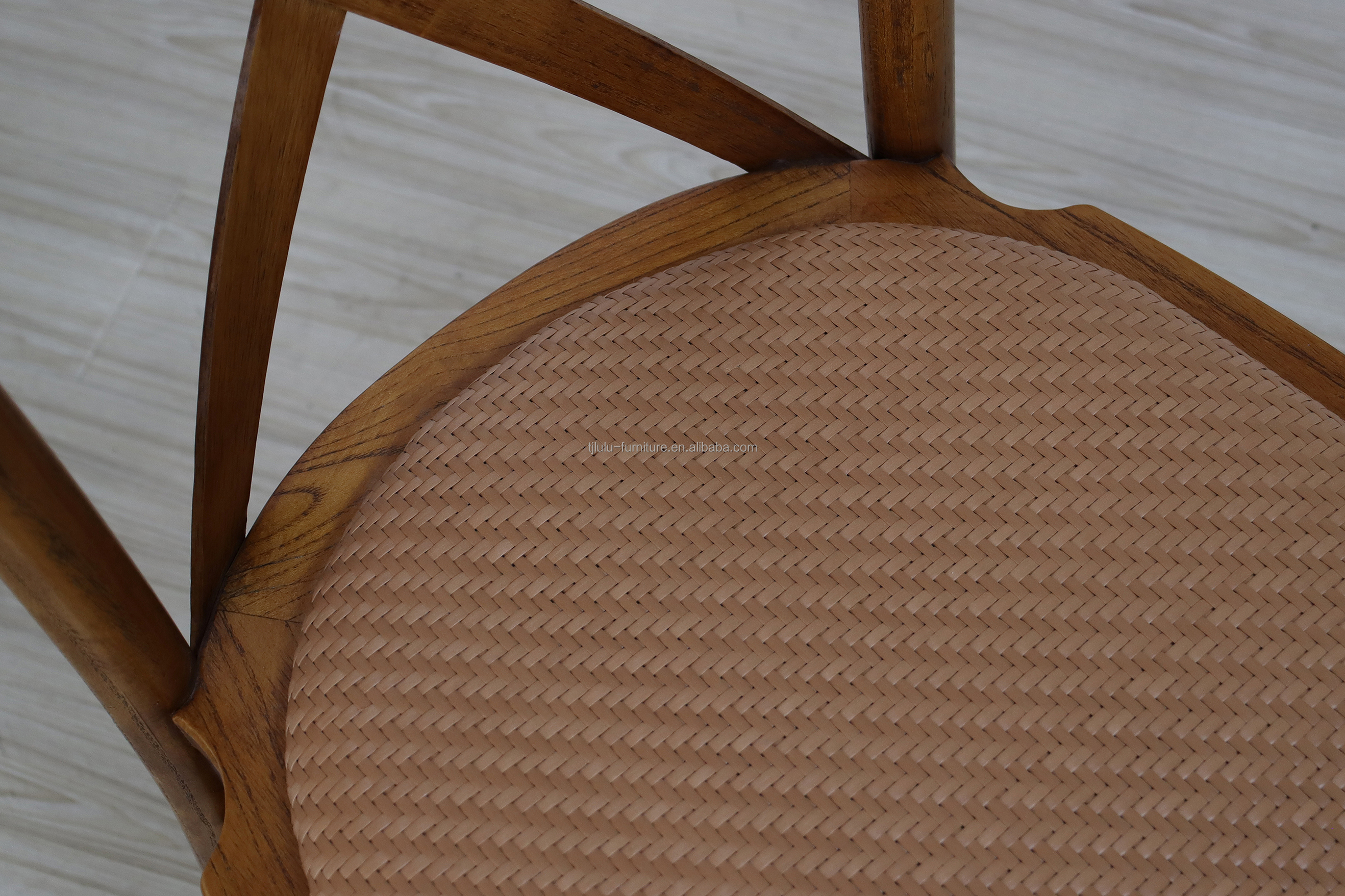 Folded Nordic Modern Rattan Cross Back Solid Wood Wedding Wooden Chair for Banquet Y Mail Packing