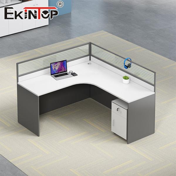 Quality Office Furniture Factory White Office Desk Modern Style Small Desk Table for sale