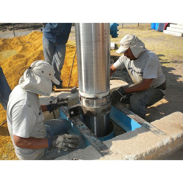 Water Well Filtration Oil and Gas Well Screening and Wastewater Treatment with Welded Continuous Slot Wedge Wire Screens