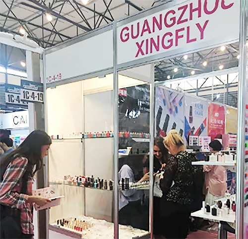 Plastic Pp Nail Polish Brush White Black For Personal Care Nail Bottle