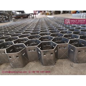 Refractory Hexagonal Mesh | Offset Lances | 410S | 50mm depth | 14gauge