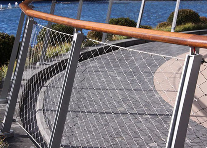 Boundary Wall Architectural Wire Mesh With Ferrule Rope 2.5 Mm Wire