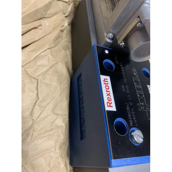 German Original Rexroth Proportional Directional Valve with 280 bar Maximum Pressure ISO9001 Certified and 1 Year Warranty