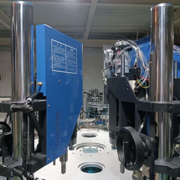 Quality Automatic Cap Screwing Machine AC380V Wine Bottle Screw Capper for sale