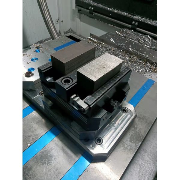 Exchangeable Axis Fixtures 60Nm Flexible Adjustable Milling Vise