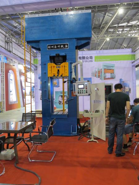 Quality Manual / Automatic Hydraulic Extrusion Press With Mitsubishi PLC System for sale