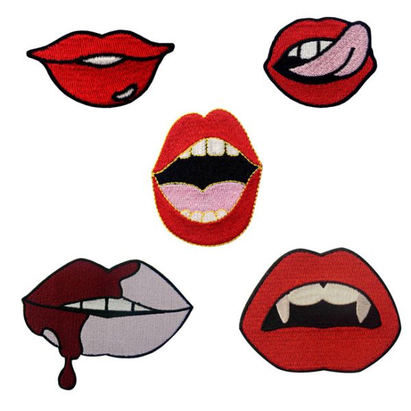 Heart Shaped 30mm Custom Embroider Patch Decorative Patches For Jeans