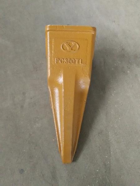 Quality PC300TL Komatsu Excavator Bucket Tooth Forging Bucket Teeth 207-70-14151TL for sale