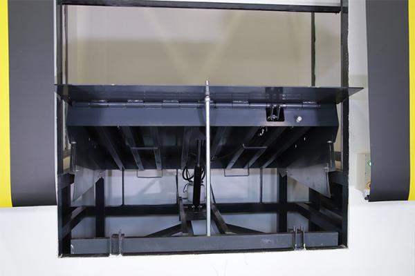 Quality Power Push Button Control System Hydraulic Dock Leveler Three Phrase 380V for sale