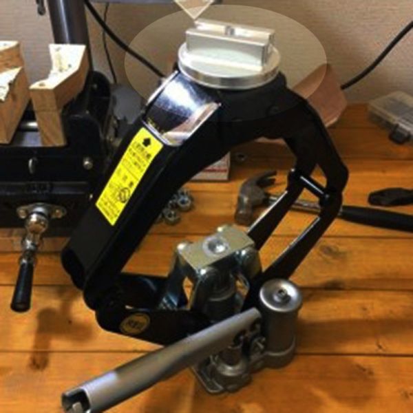 CNC Machining Aluminum Jack Pad For AUDI R8 , TT MK2 Jack Up Securely