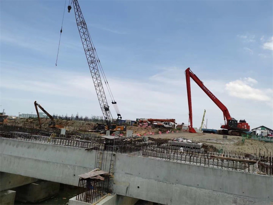 ZX200 DX200 SY205C Long Reach Excavator Booms CAT 320 20-22T 13-16 Meter