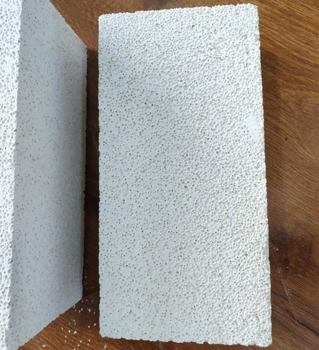 Temperature Furnace IFB2300 Mullite Insulation Brick with ISO9001-2008 Certification